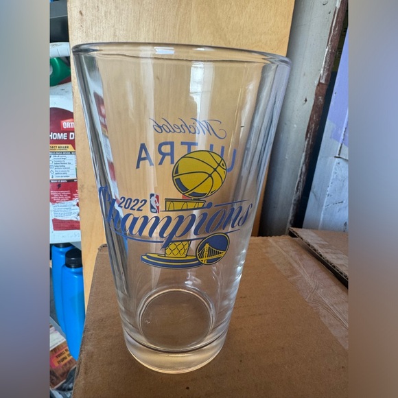 Golden state Warriors /michelob ultra champions 2022 commemorative glass NWT! - Picture 4 of 6